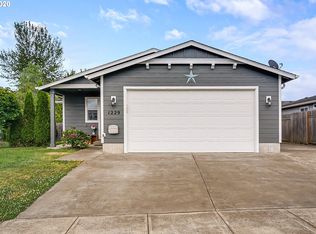 1229 46th Ave, Sweet Home, OR 97386