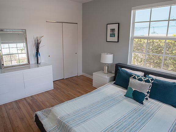 5th image of 2842 Pine Tree Dr APT 7