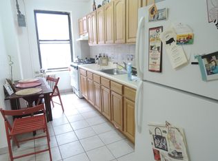 3168 32nd St, Astoria, NY 11106
