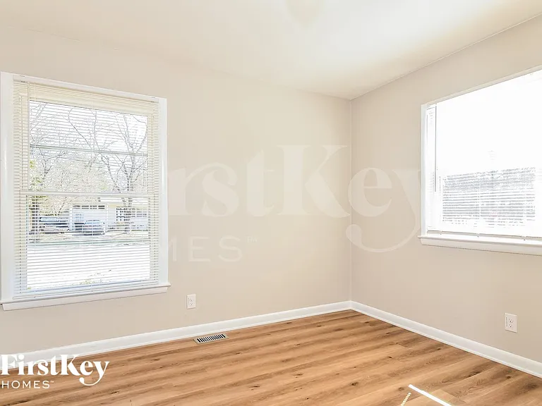 2703 Wynnewood Dr — Photo 10