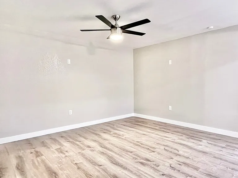 6707 E Cheery Lynn Rd #A — Photo 19