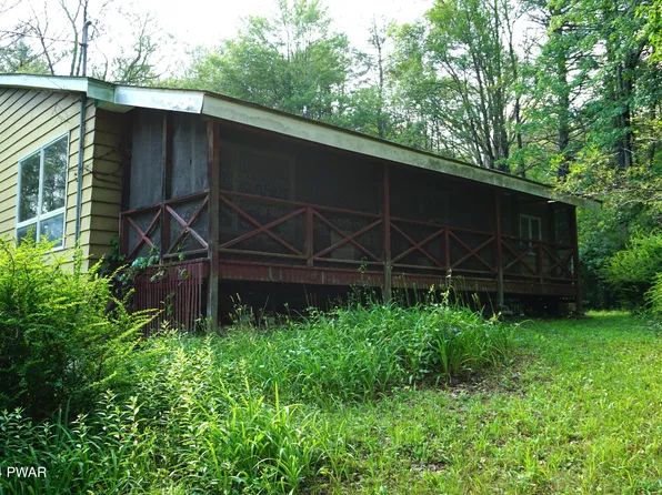 137 Chippy Cole Rd, Milford, PA 18337