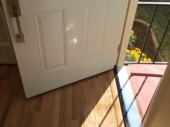 4th image of 4367 Marlborough Ave