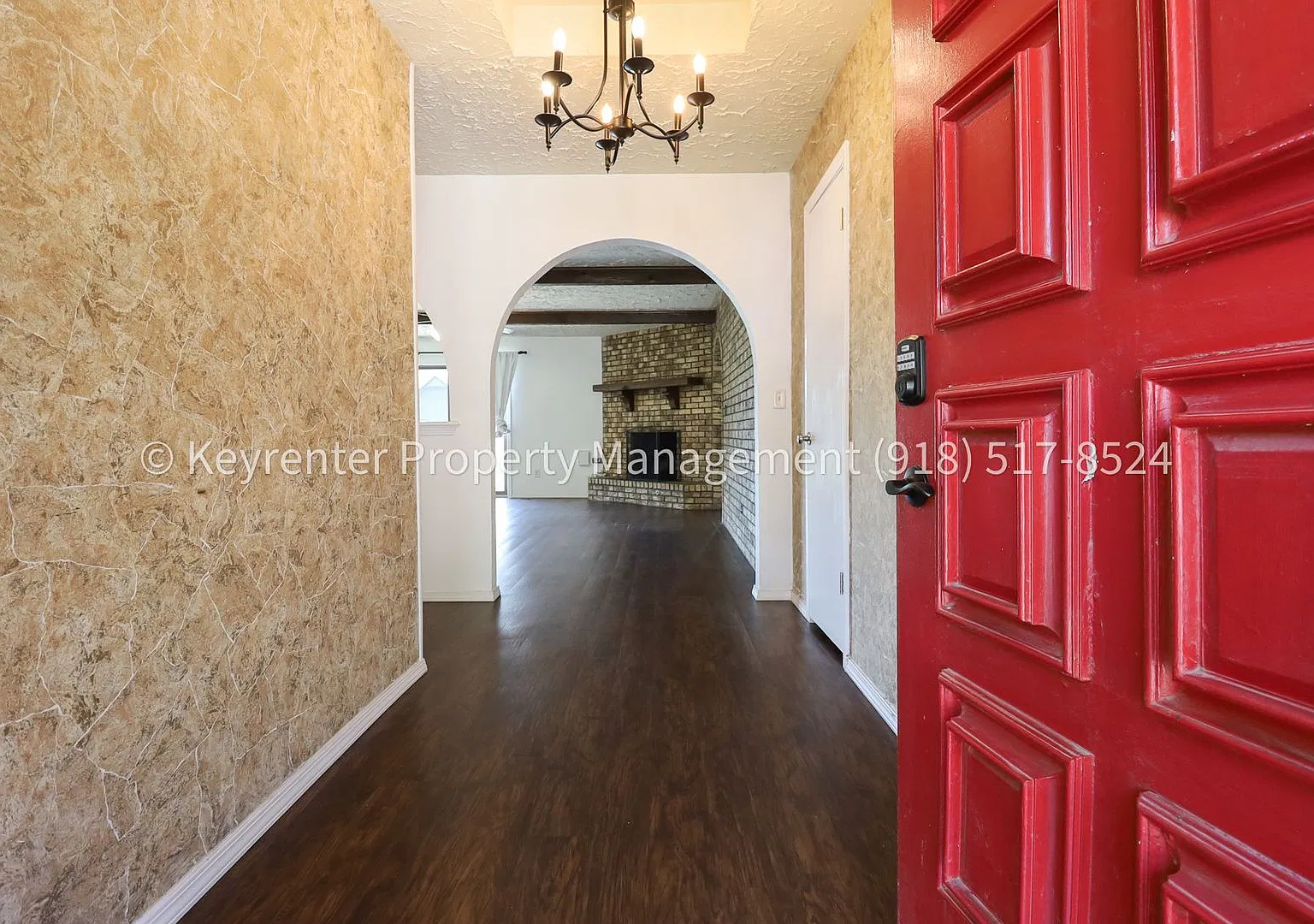 Beautiful Home Coming Soon in the Heart of Broken Arrow! — Photo 2