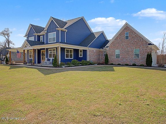 4th image of 2711 Turkey Creek Dr