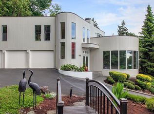 8192 W Mercer Way, Mercer Island, WA 98040