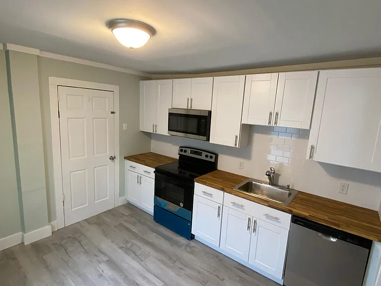 228 Dodge Ave #LEFT — Photo 3
