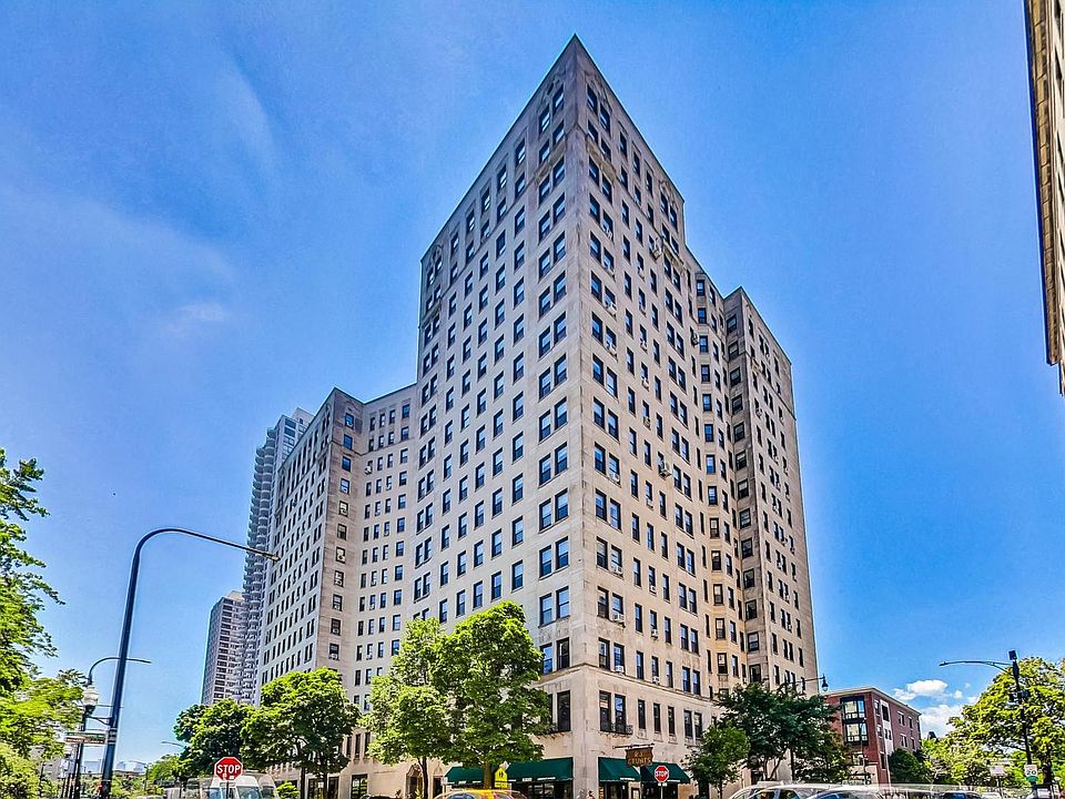 1st image of 2000 N Lincoln Park W #1404