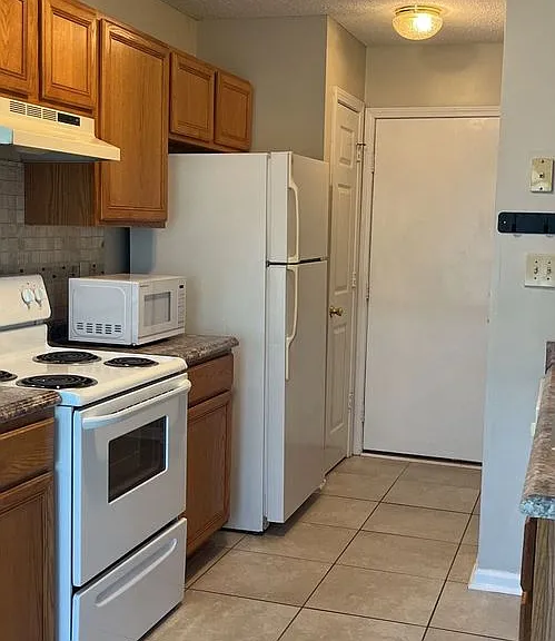 111 Grindstaff Dr — Photo 3