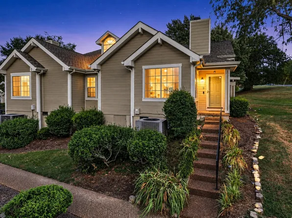 129 Cherry Hill Dr APT 6D, Hendersonville, TN 37075