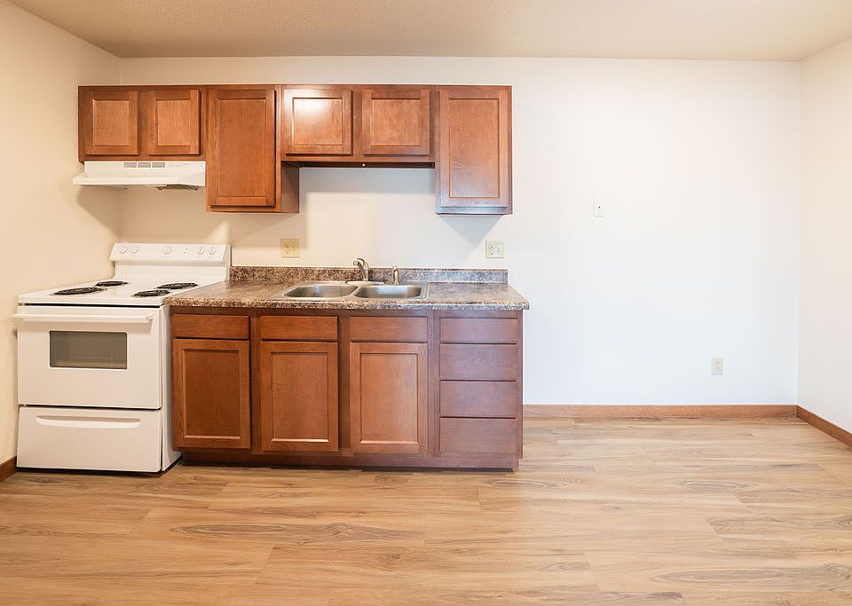 1st image of 3505 S West Ave #8