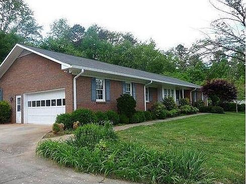 1st image of 1141 Woodmere Ln
