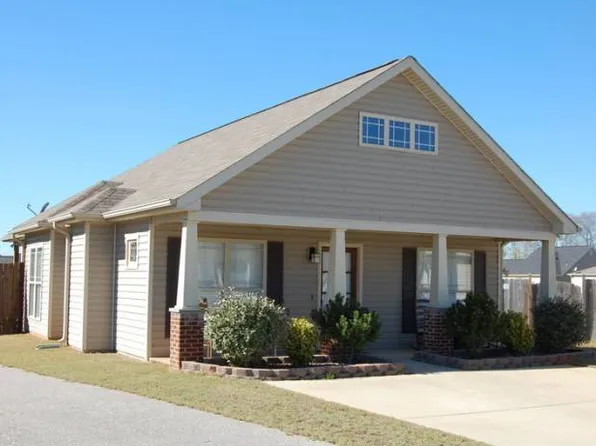 252 Creekstone Trl, Calera, AL 35040