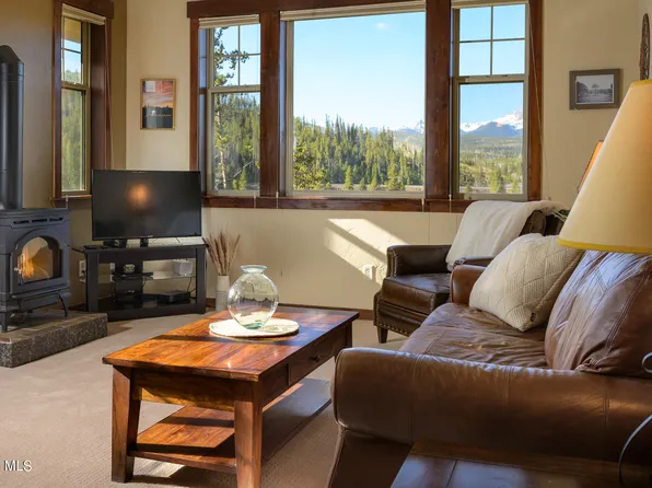 67 Cozens Pointe Circle #C202, Fraser, CO 80442