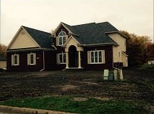 1592 Glenridge Ln, Monroe, MI