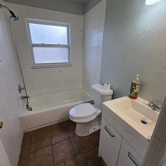3406 Murrow St — Photo 14