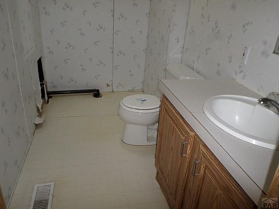 5th image of 4031 40th Ln