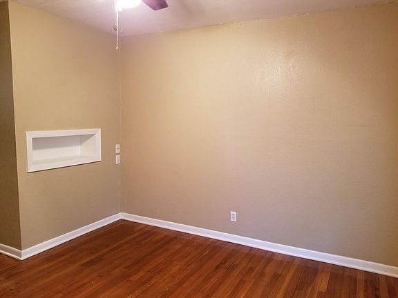 5th image of 112 Lazy Ln