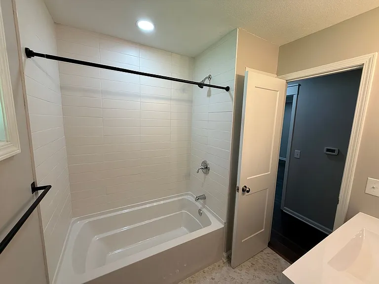 4806 Belinder Ct — Photo 17