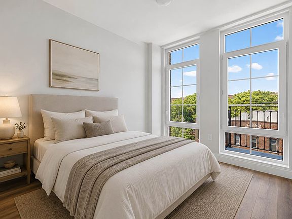 4th image of 270 Sullivan Pl #6F