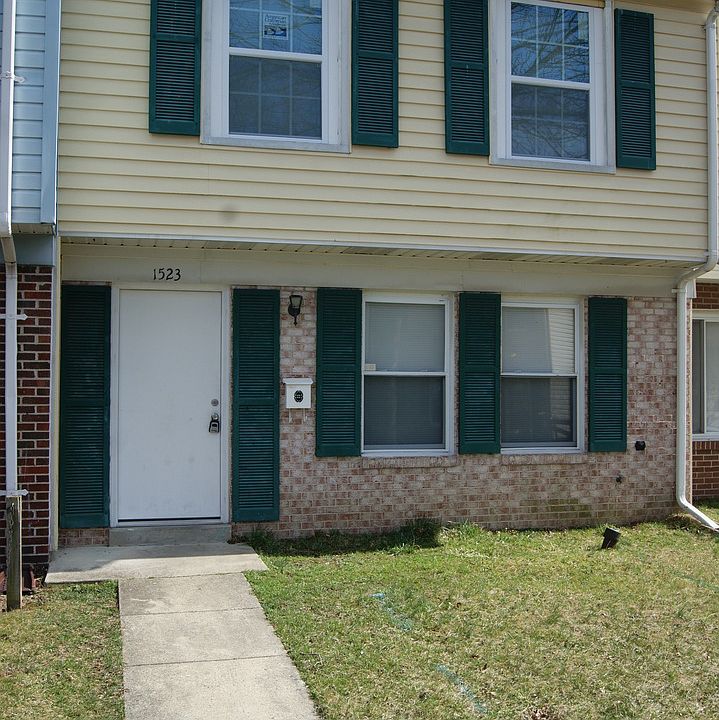 1st image of 1523 Charlestown Dr