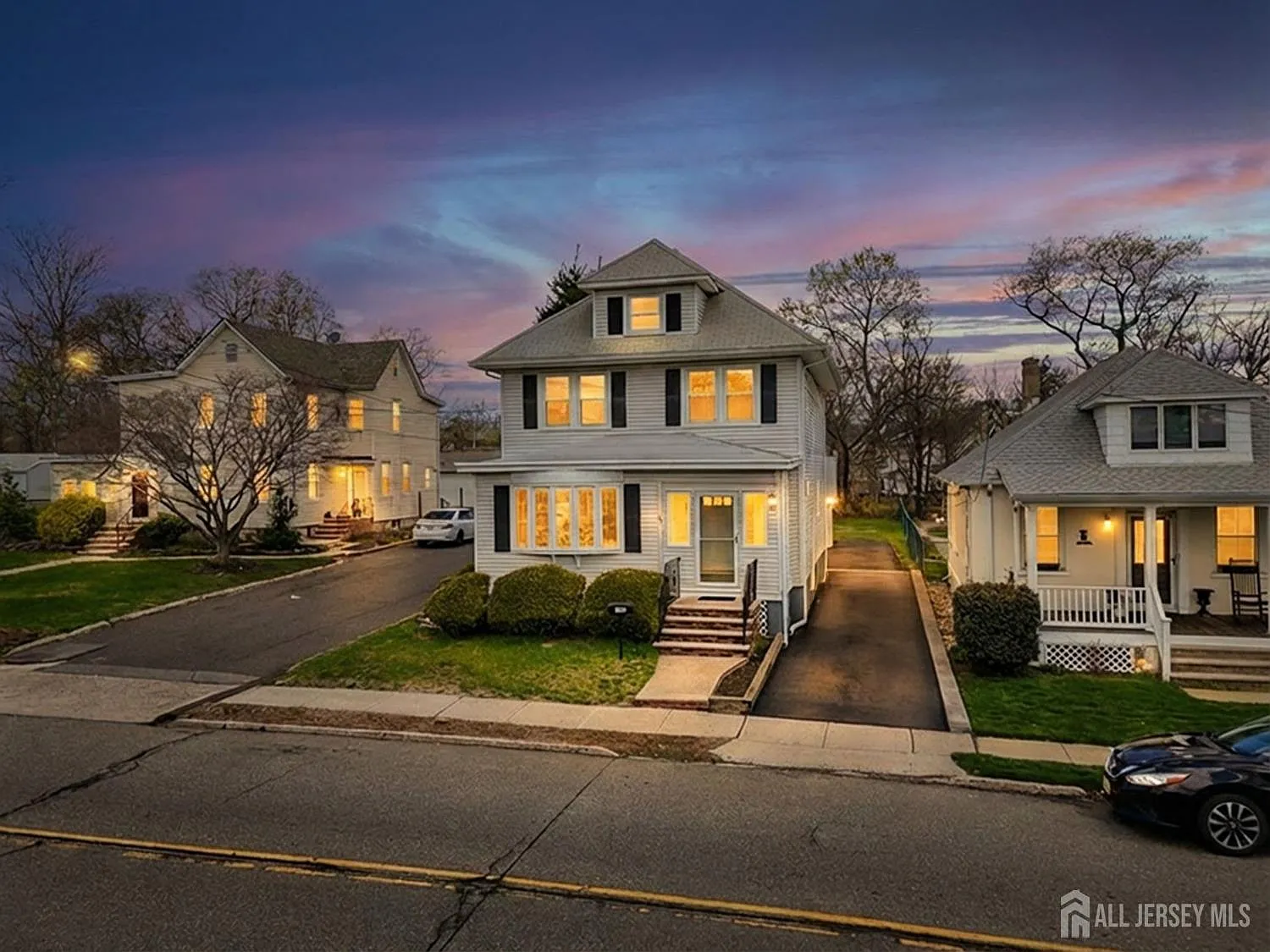 145 Hillside Ave photo 1