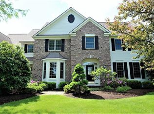 18 Tamarron Way, Pittsford, NY 14534