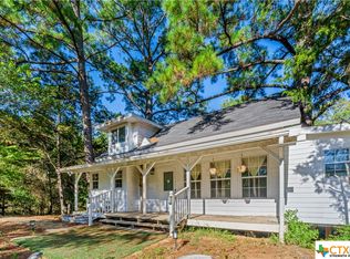 334 Travis Rd, Paige, TX 78659