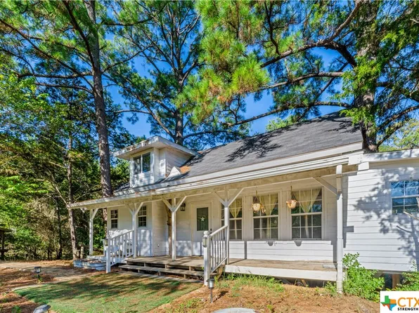 334 Travis Rd, Paige, TX 78659