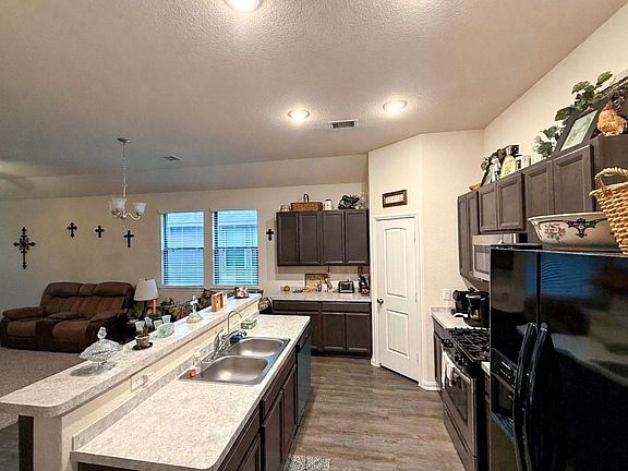 2nd image of 13979 Katlin Rd