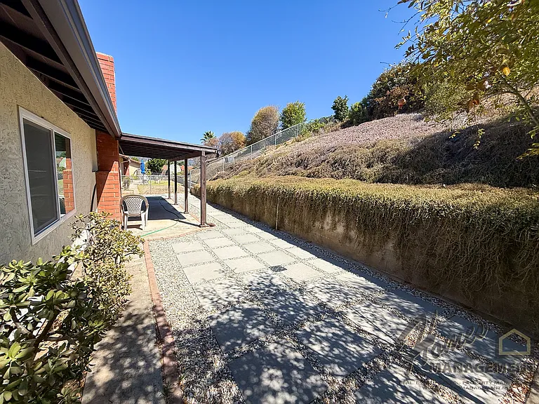 1826 Cortez Ave — Photo 19