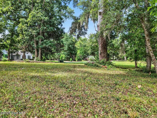 9088 Forest Drive SW, Sunset Beach, NC 28468