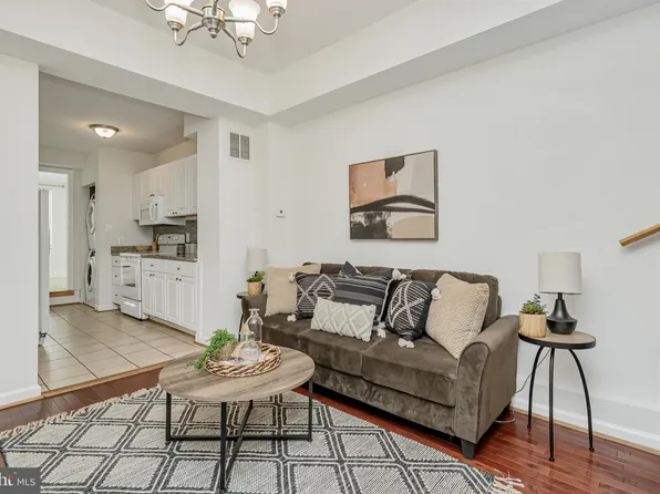 235 S Highland Ave, Baltimore, MD 21224