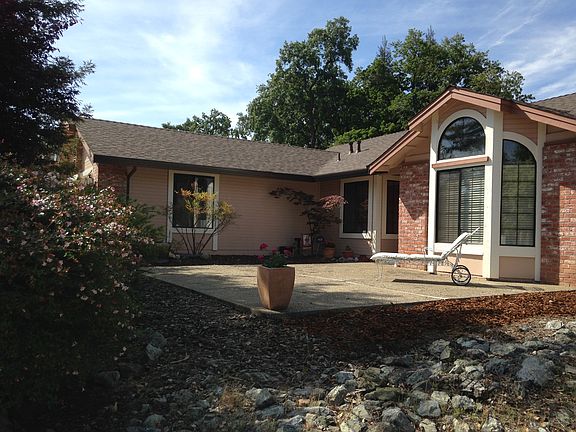 2nd image of 2124 Carrillo Ct