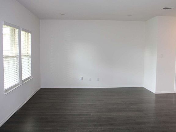 2nd image of 3012 Glazner Dr