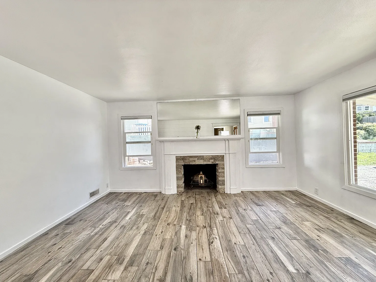 42 West Girard Avenue - 1 — Photo 2