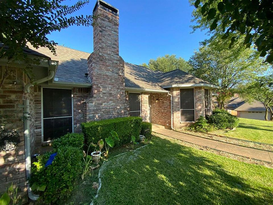 1st image of 850 Robin Meadow Dr