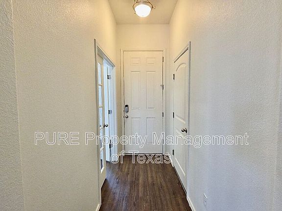 3rd image of 19320 Nicole Ln
