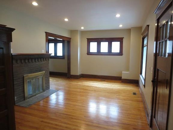2nd image of 3419 Lyndale Ave S