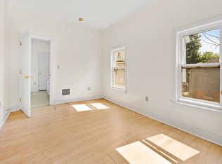 8 Richardson St APT 2, Wakefield, MA 01880