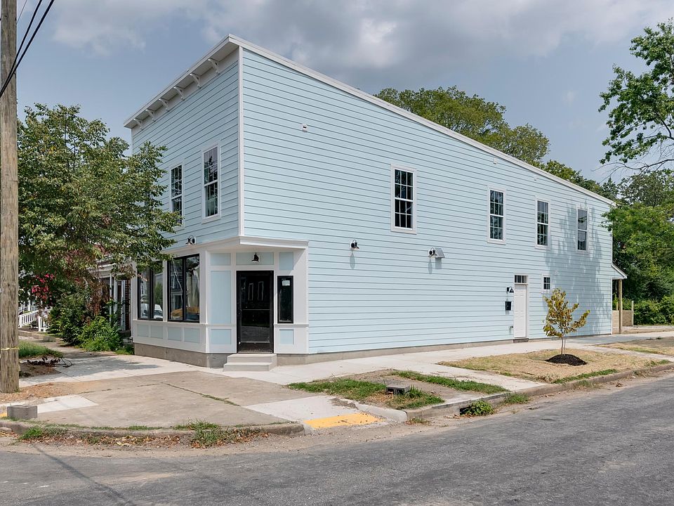 1st image of 1301 N 32nd St #B