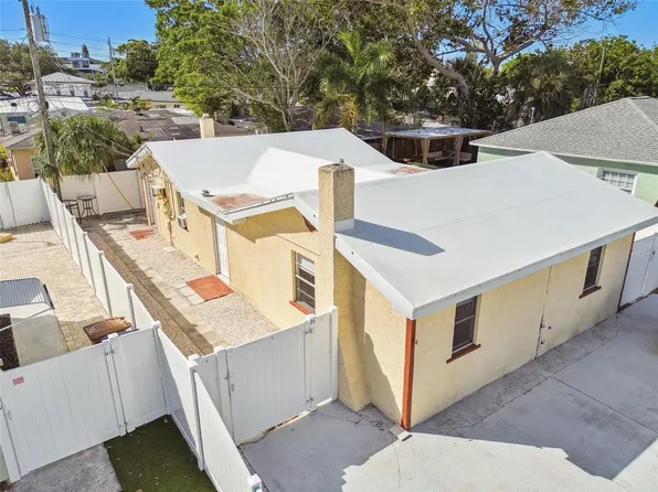 223 148th Ave E, Madeira Beach, FL 33708