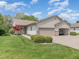 4907 Hidden Pines Ct, Midland, MI 48640