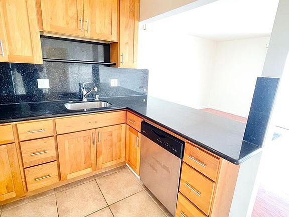 5th image of 44 Crestline Dr #10981263