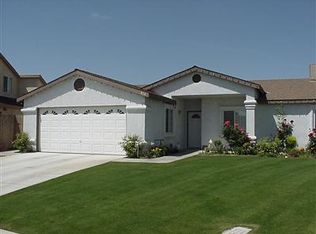 814 Granite Pass Ave, Bakersfield, CA 93307
