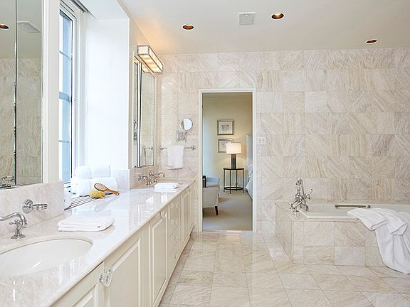 4th image of 120 E End Ave #5A