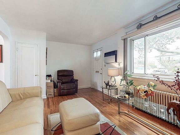 4th image of 249th St Unit 1F