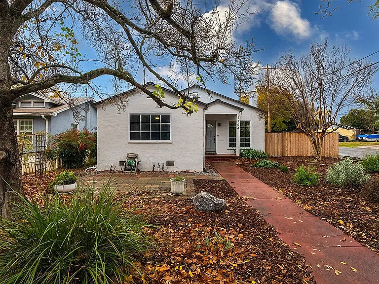 2304 California St — Photo 1