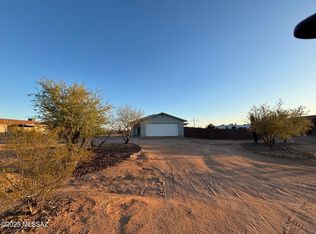 5669 N Avra Rd, Tucson, AZ 85743