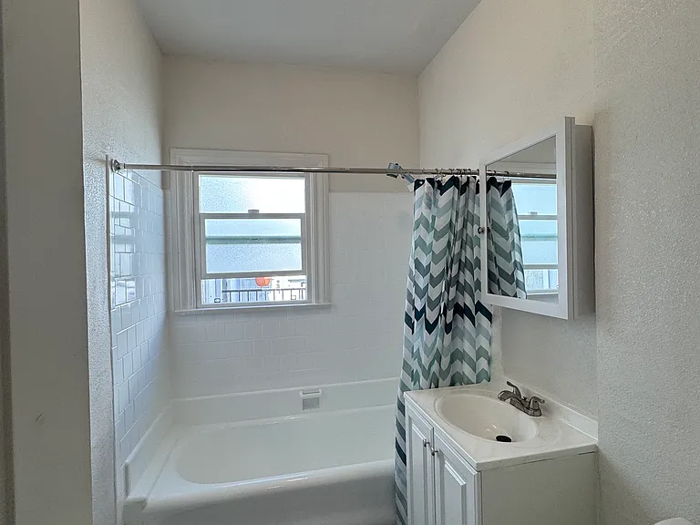 4915 W San Vicente Blvd #2 — Photo 14